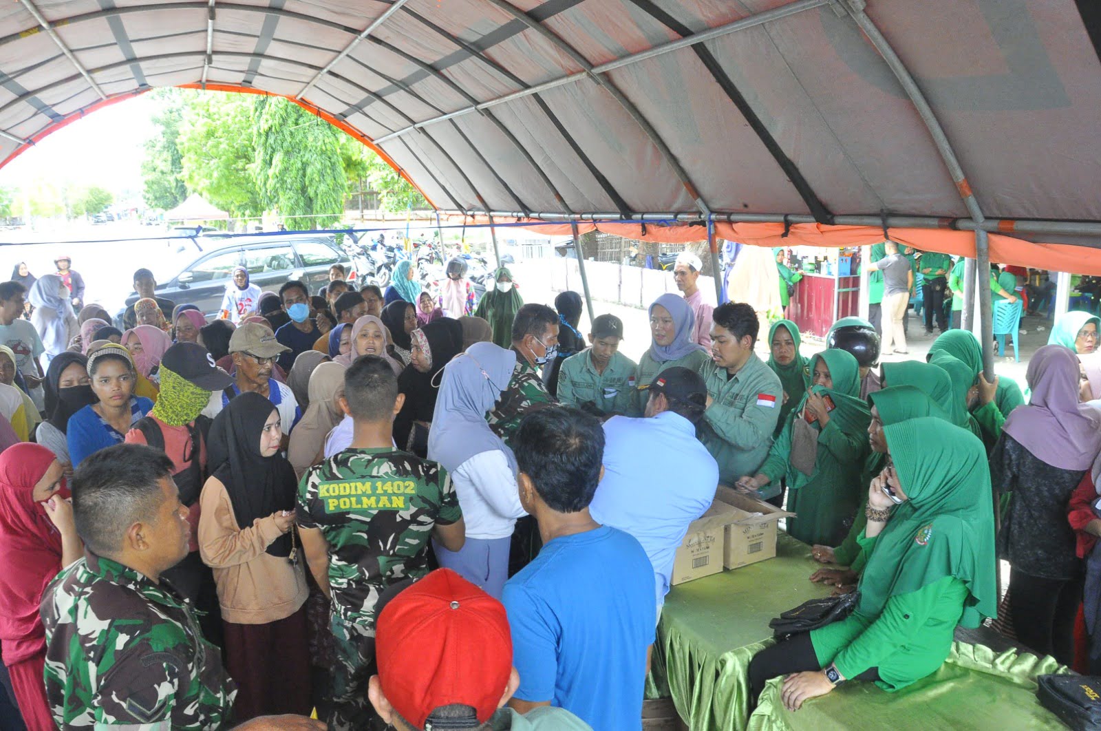 Jelang Ramadan, Pasar Murah Kodim 1402/Polman Diserbu Warga