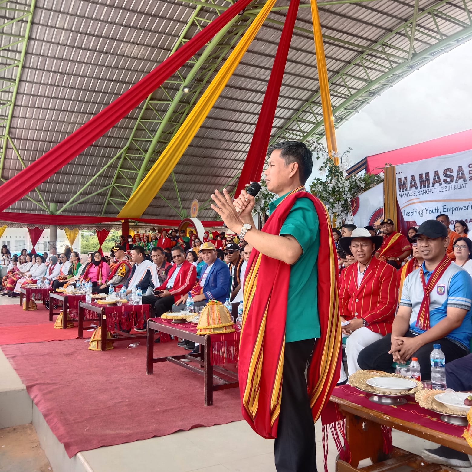 Pj Bupati Mamasa Membuka Kirab Budaya menyambut HUT Mamasa ke-22 tahun 2024