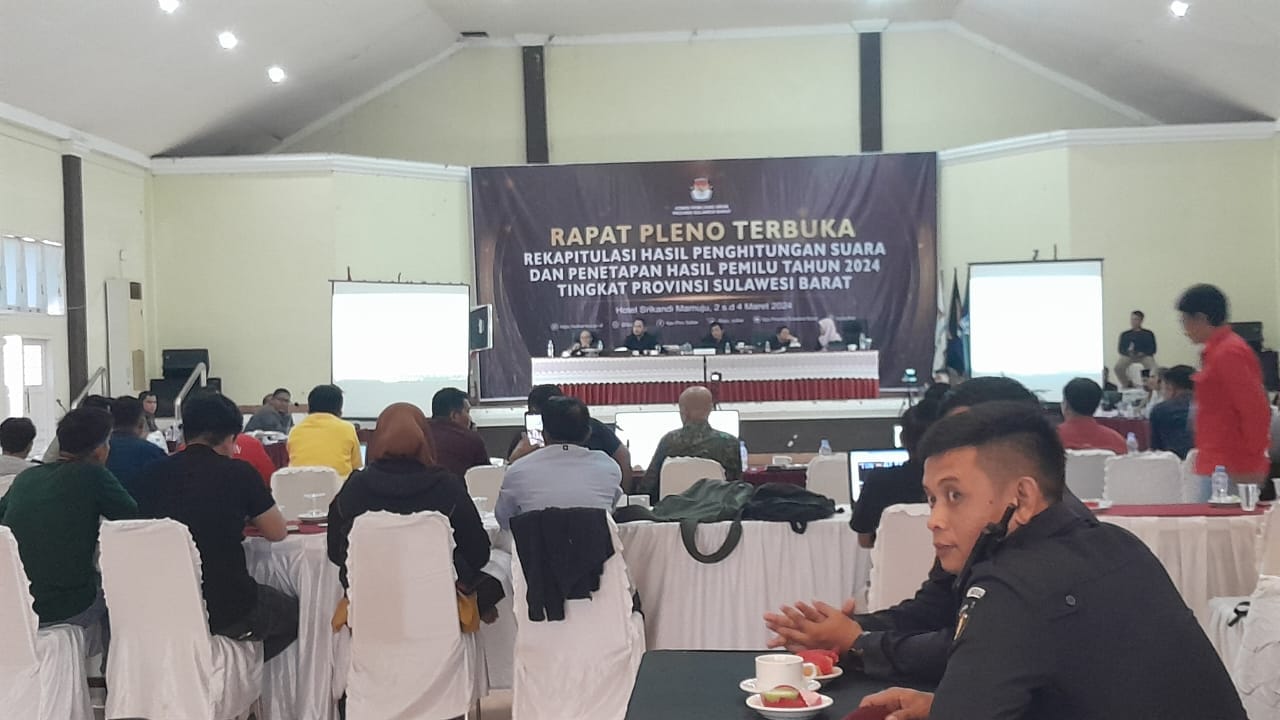 Polresta Mamuju Jaga Ketat Rapat Pleno Penghitungan Suara Pemilu 2024 di Sulbar