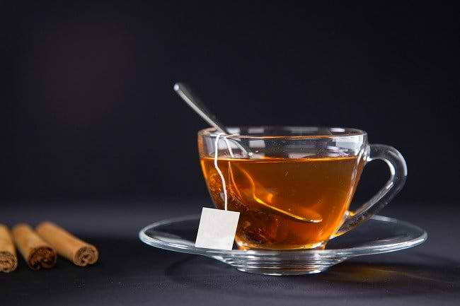 Ini Alasan Sebaiknya Kamu Tidak Minum Teh Saat Sahur