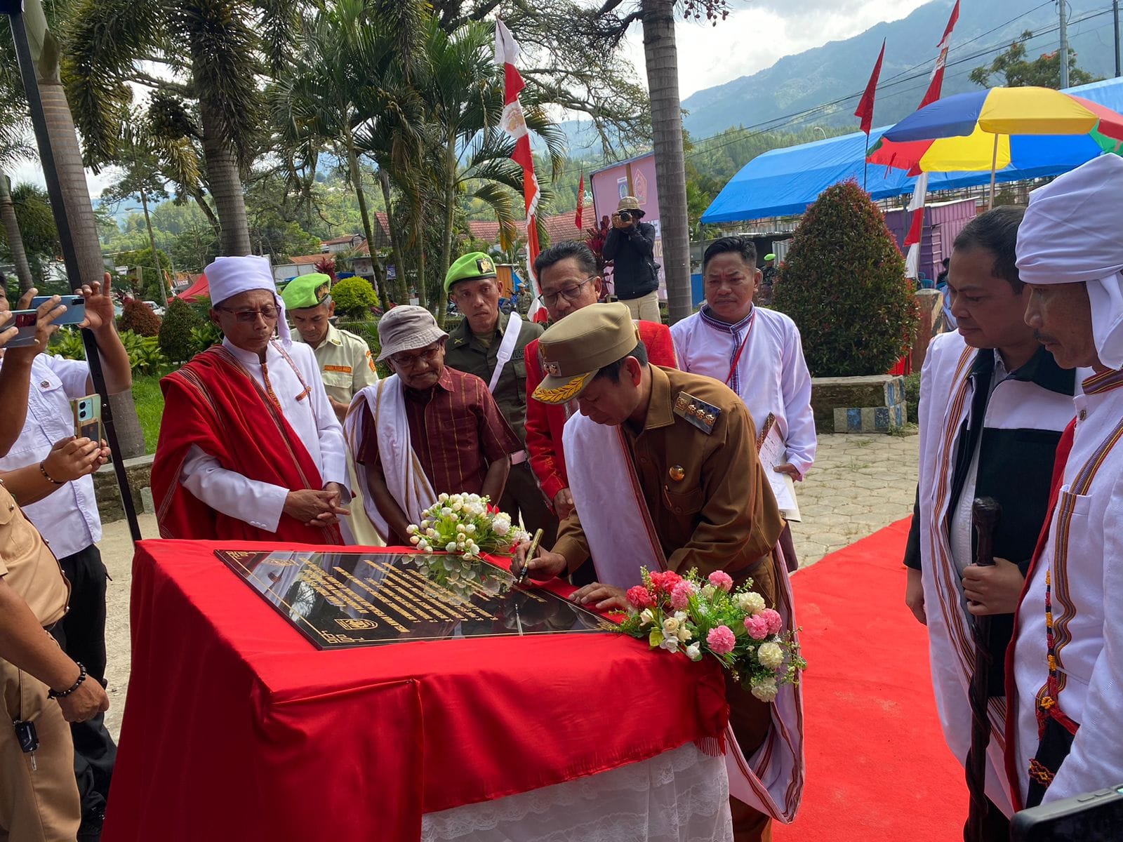 Pj Bupati Mamasa Dr Muh Zain Resmikan Pengukuhan Prasasti Dan Monumen Tugu Demmatande