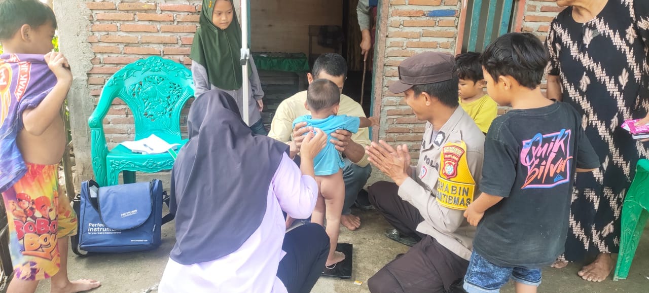 Kapolsek Aralle Monitoring Kegiatan Posyandu
