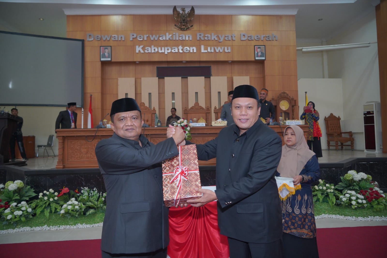 Sukses Raih WTP, Muh Saleh Serahkan Ranperda Pertanggungjawaban Pelaksanaan APBD 2023