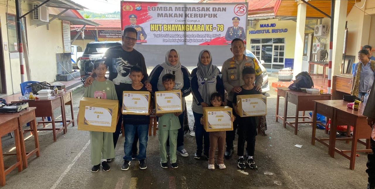 Semarak Hari Bhayangkara Ke-78, Polresta Mamuju Gelar Lomba Masak Dan Makan Kerupuk