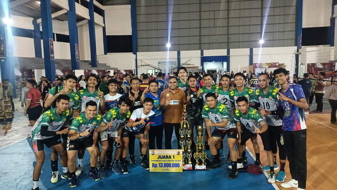 Tim Bola Volly Putra MVC Mamasa Menjurai Turnamen KAPOLDA SUL-BAR CUP 2024