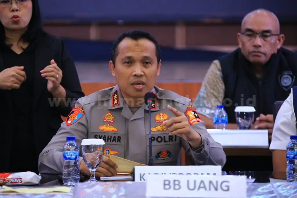 Propam Polri Buka Hotline di 085555554141, Masyarakat Bisa Adukan Polisi yang Main Judi Online