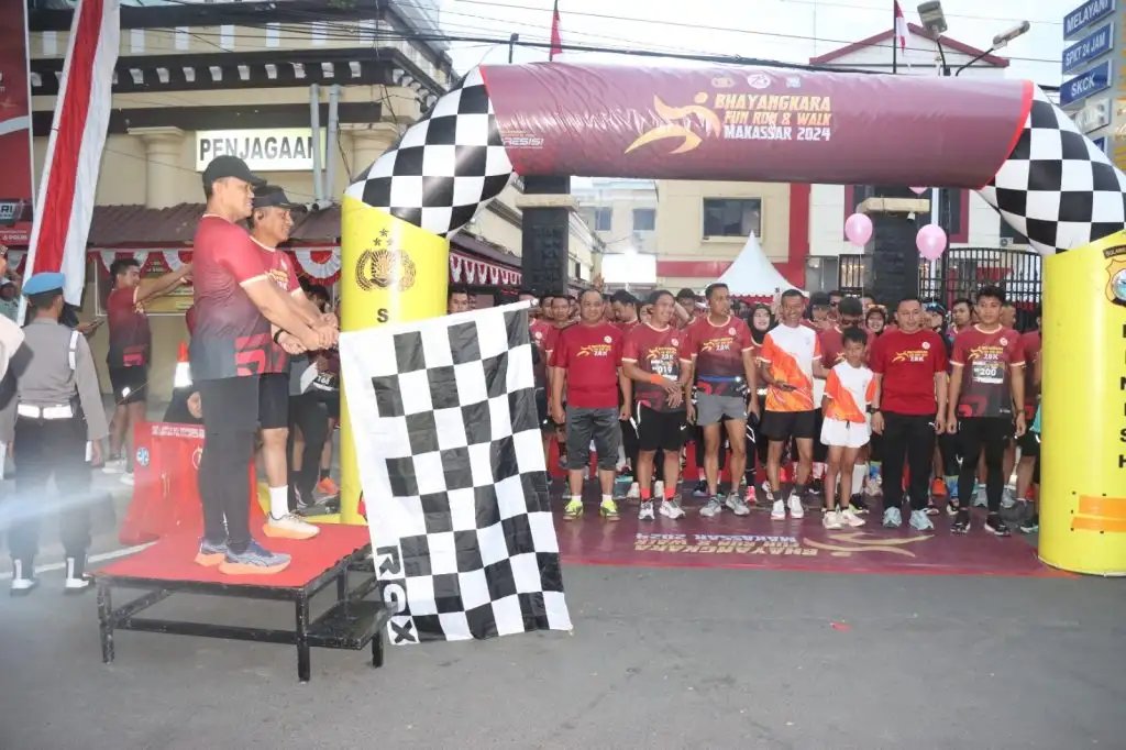 Bhayangkara Fun Run dan Fun Walk 2024 Meriahkan Hari Bhayangkara ke-78 di Makassar