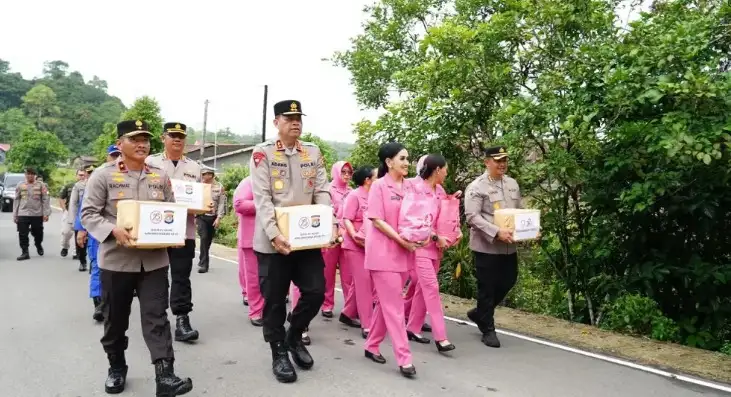 Sambut Hari Bhayangkara ke-78, Polda Sulbar Gelar Bakti Sosial Dan Pengobatan Gratis