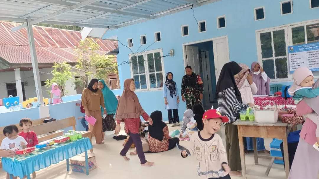 Generasi Sehat Dimulai dari Posyandu, Babinsa Koramil 1401-03/Sendana Ajak Masyarakat Aktif