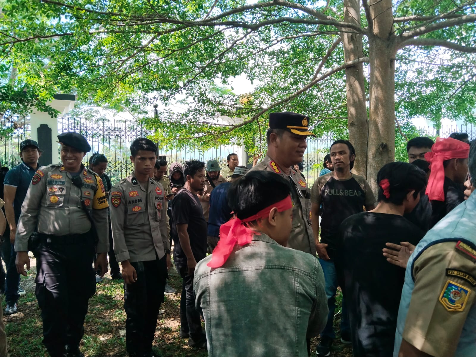 Personel Polresta Mamuju Siap Amankan Aksi Unras Di Beberapa Titik berbeda