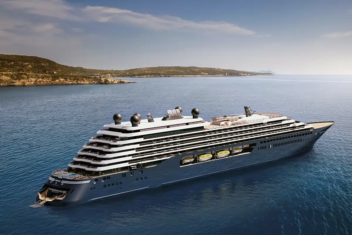 Super Yacth Ritz Carlton Berlayar Arungi Asia Pasifik di Akhir 2025