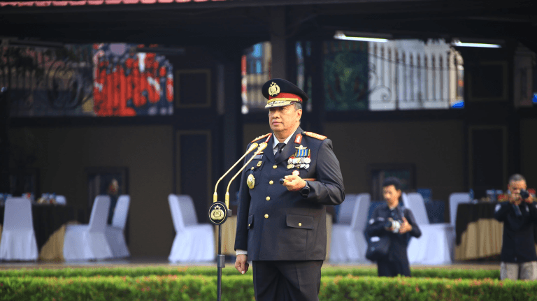 Mabes Polri Gelar Upacara Peringatan HUT Ke-79 RI di Lapangan Bhayangkara