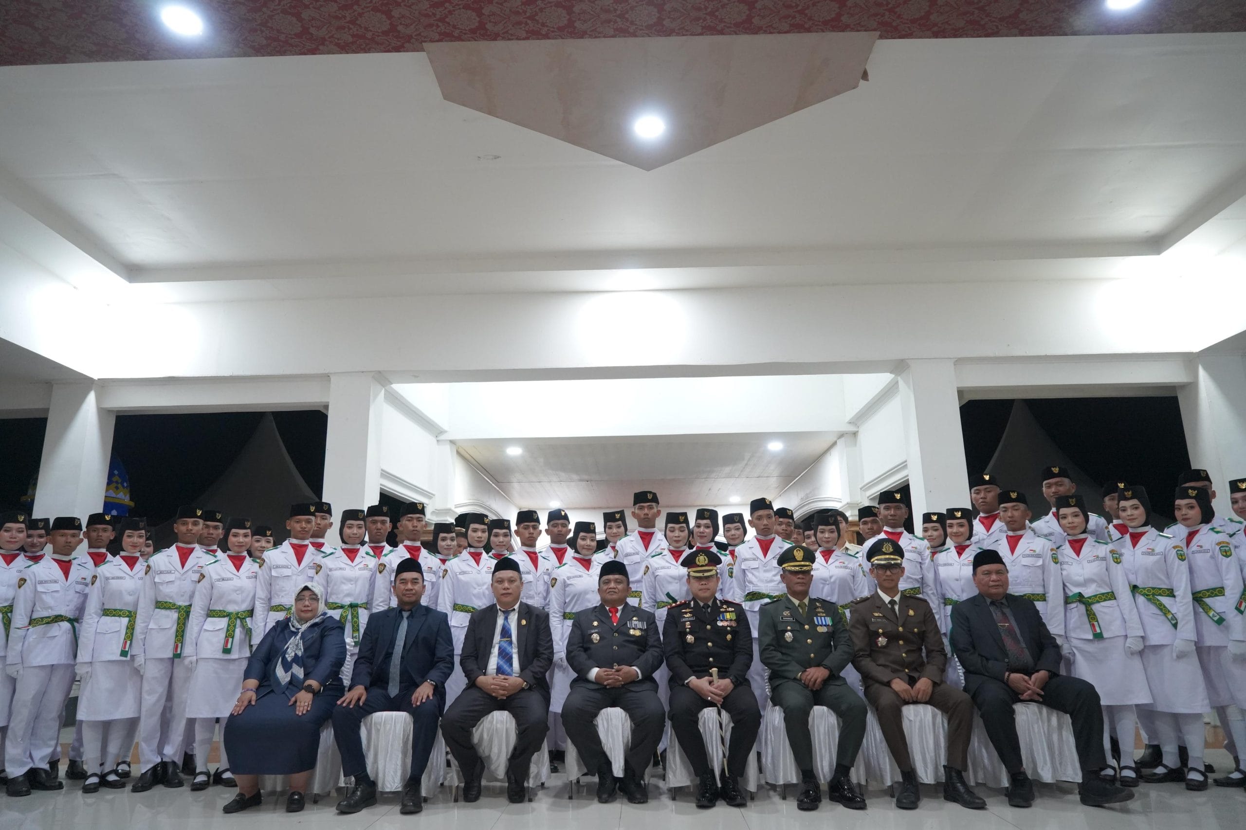 Kukuhkan 73 Paskibraka 2024, Pj. Bupati Luwu : Yang Berhijab Tetap Berhijab Saat Bertugas