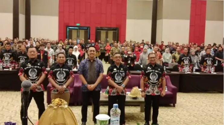 153 Kepsek dan Operator SMA/SMK Negeri Ikuti Bimtek Smart Controlling, Farid: Langkah Cerdas Disdik Sulsel
