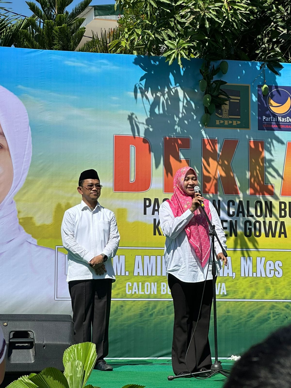 Ribuan Orang Dukung Pasangan Amir Uskara-Haerudin Daftar ke KPU