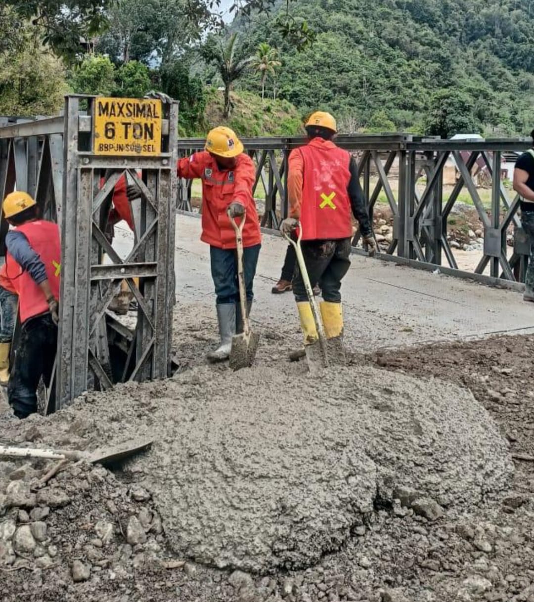 MDA Lakukan Normalisasi Akses Jalan dan Jembatan di Latimojong