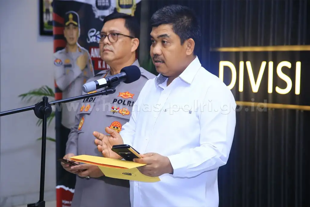 Tersangka Terorisme di Batu Terpapar Radikalisme dari Medsos, Pernah Belajar Rakit Bom di Kamarnya