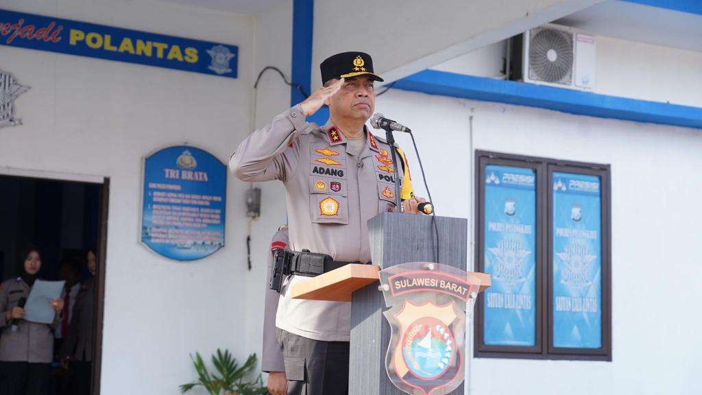 Kapolda Sulbar Pimpin Upacara HKN di Polres Pasangkayu, Tekankan Pentingnya Integritas dan Profesionalitas