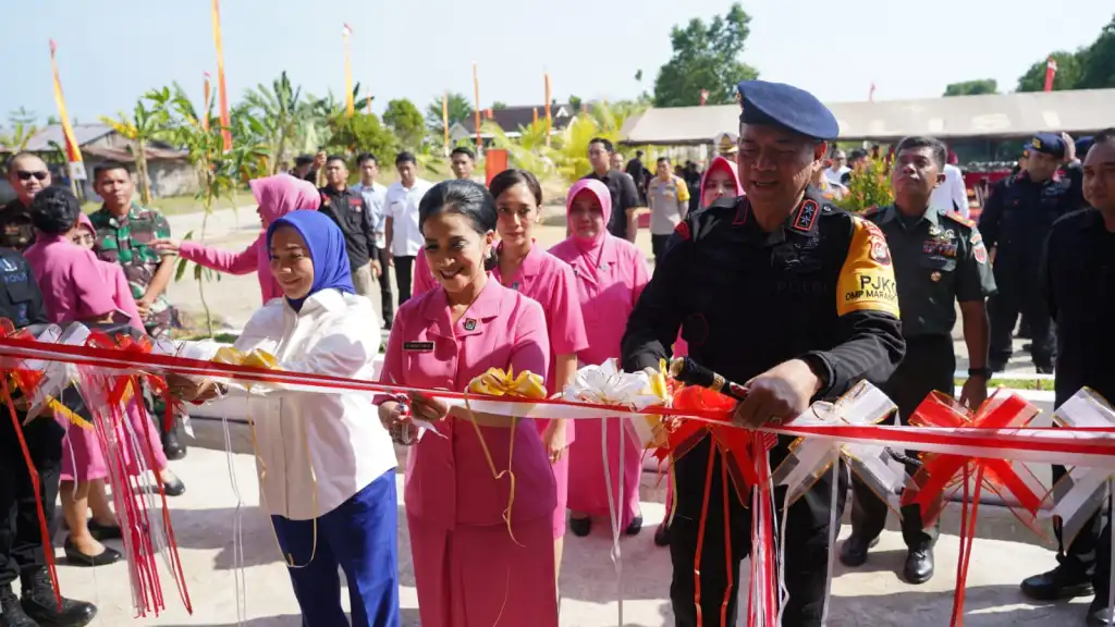 Kapolda Sulbar Resmikan Barak Siaga Dalas Satuan Brimob