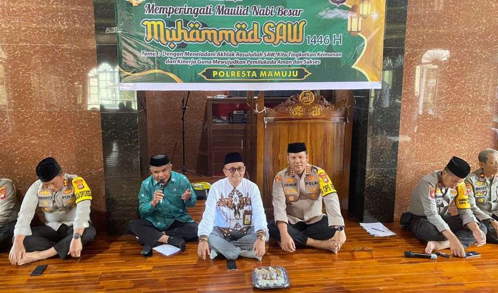 Polresta Mamuju Gelar Peringatan Maulid Nabi Muhammad SAW 1446 H / 2024 M