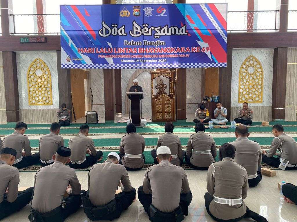Wujudkan Polantas yang Berintegritas, Ditlantas Polda Sulbar Gelar Doa Bersama