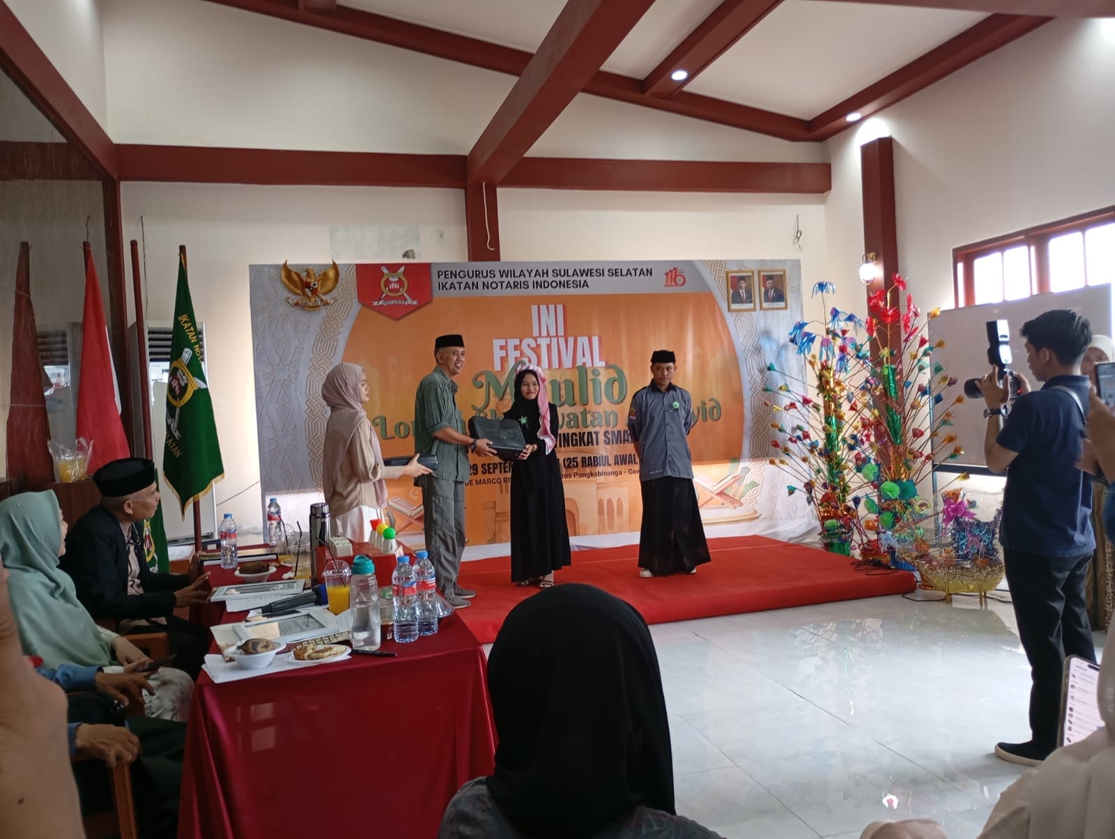 Rohis Ikramni Akhwat SMK Negeri 2 Makassar Juara 1 di INI FESTIVAL