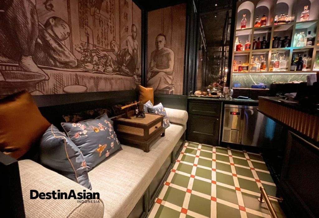 Sip In: Chandu Bar Singapura, Just Follow the Moon!