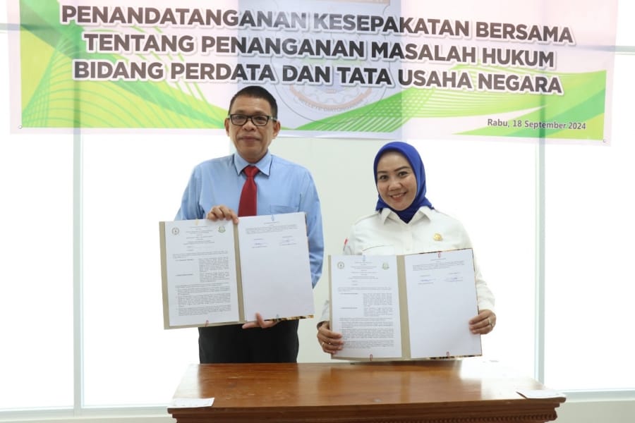 Melalui MoU, DPRD dan Kejati Sulbar Jalin Kerja Sama Penanganan Masalah Hukum Bidang Perdata dan Tata Usaha Negara