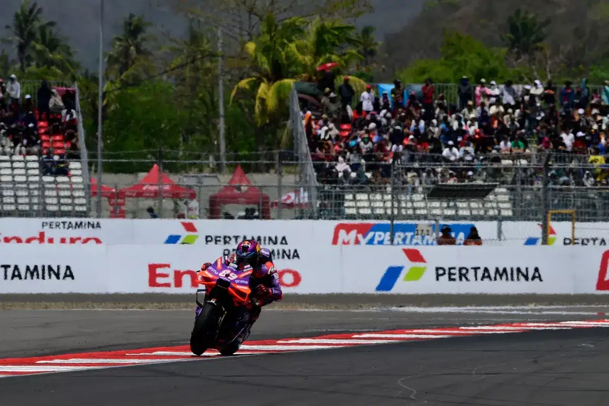Race MotoGP Indonesia: Martin Akhirnya Menang Lagi, Mesin Marquez Terbakar