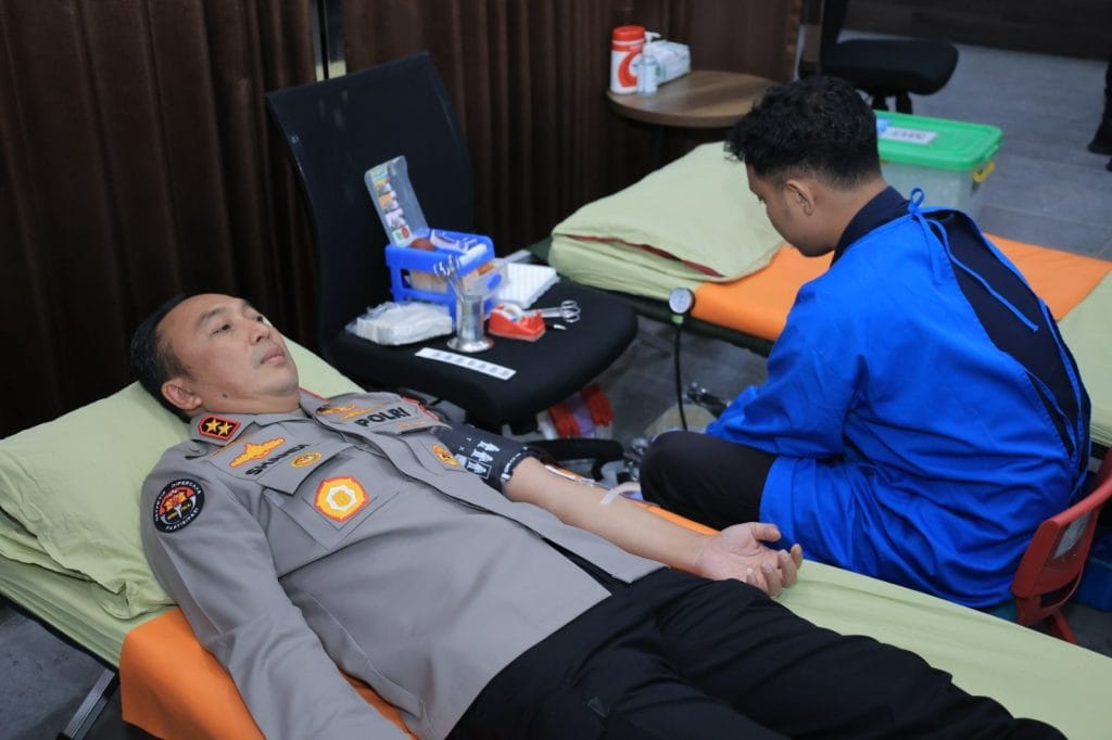 Donor Darah Serentak Sambut Hari Jadi Humas Polri Ke-73