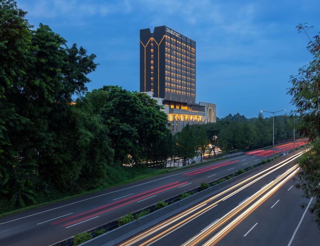 DoubleTree by Hilton Jakarta Bintaro Jaya: Hotel Full-Service Pertama di Bintaro