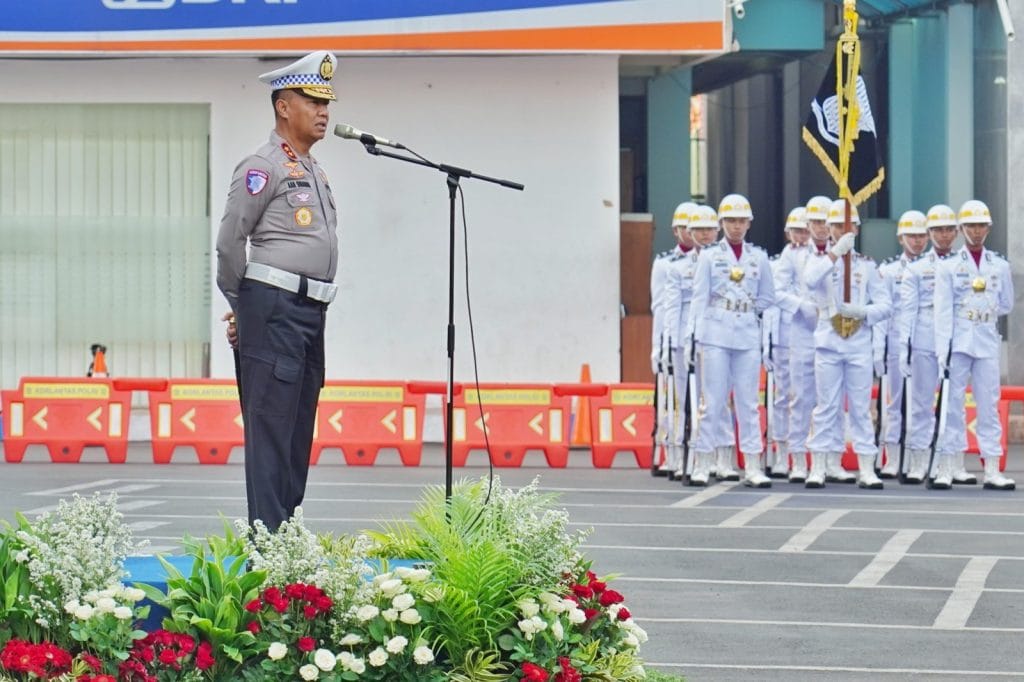 Kakorlantas Pimpin Penyambutan Tanda Kehormatan Nugraha Sakanti