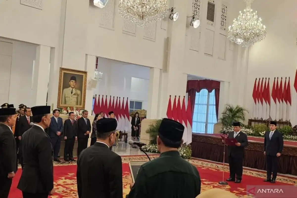 Presiden Prabowo Resmi Melantik 7 Penasihat Khusus Kabinet Merah Putih