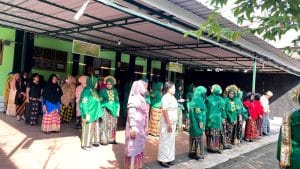 “Guru Hebat, Indonesia Kuat”: UPT SMA Negeri 1 Luwu Peringati Hari Guru Nasional