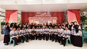Peringatan Hari Guru Nasional, UPT SMA Negeri 4 Wajo Laksanakan Upacara Dengan Sedikit Berbeda