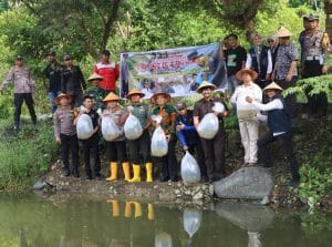 Polres Luwu Gandeng Pemuda Tani Lepas Perdana Bibit Ikan Guna Dukung Ketahanan Pangan