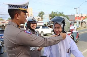 Edukasi Satlantas Polres Luwu untuk Remaja: Jatuh di Aspal Tak Seindah Jatuh Cinta