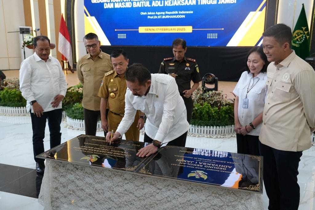 Jaksa Agung RI Pimpin Groundbreaking Rumah Sakit Adhyaksa Jambi, Resmikan Sentra Diklat dan Gedung Sarana Lainnya