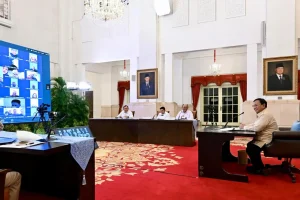 Lewat Konferensi Video, Presiden Prabowo Pastikan Program MBG Berjalan Lancar di Daerah