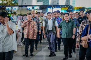 Pemerintah Turunkan Harga Tiket Pesawat Domestik Saat Libur Lebaran