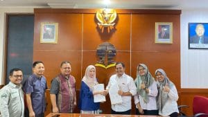 MoU Ditandatangani Antara Radio Mammis FM dan UT Majene untuk Memajukan Pendidikan