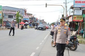 Kapolres Luwu Pantau Commander Wish, Pastikan Lalu Lintas Aman di Jalur Padat Kota Belopa