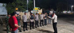 Giat Kamtibmas, Ratusan Liter Miras Ilegal Jenis Ballo di Amankan Personil Polsek Belopa dan TNI