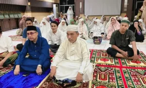 Dharma Wanita Persatuan Pemkab Majene Laksanakan Ibadah Tarwih
