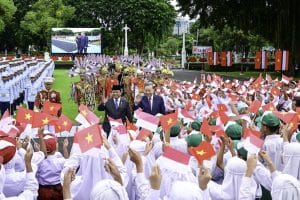 Upacara Kenegaraan Sambut Kedatangan Sekjen PKV Tô Lâm di Istana Merdeka Jakarta