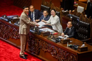 Revisi UU TNI 2025: Siap Hadapi Ancaman Siber, Usia Pensiun Perwira Tinggi Naik Jadi 65 Tahun