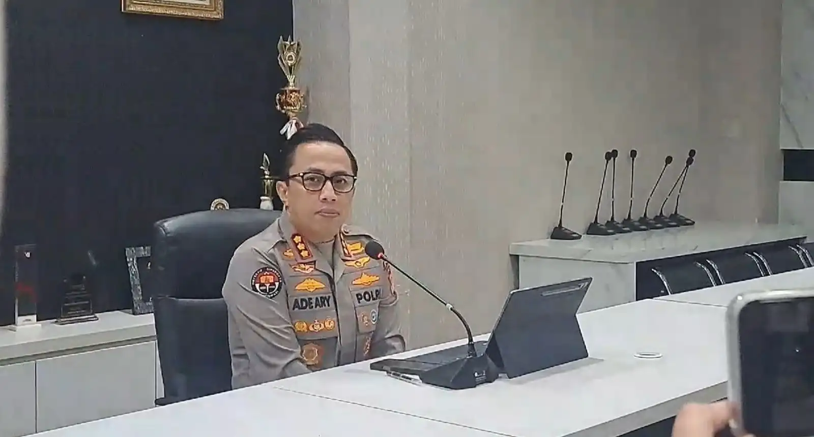 Kabid Humas Polda Metro Jaya, Kombes. Pol. Ade Ary Syam Indardi,