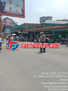 Pastikan Pelajar yang Pulang dari Sekolah Terhindar dari Kecelakaan, Sat Lantas Polres Tanjung Balai Laksanakan Pengaturan Arus Lalu Lintas dan Pengamanan