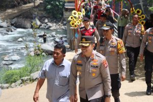 Kapolres Luwu Tinjau Objek Wisata Alam, Pastikan Keamanan Pengunjung Selama Libur Lebaran