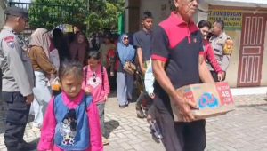 Kec Bontomarannu Gowa didatangi Ribuan orang, Kapolsek kerahkan Bhabin dan Samapta Polsek